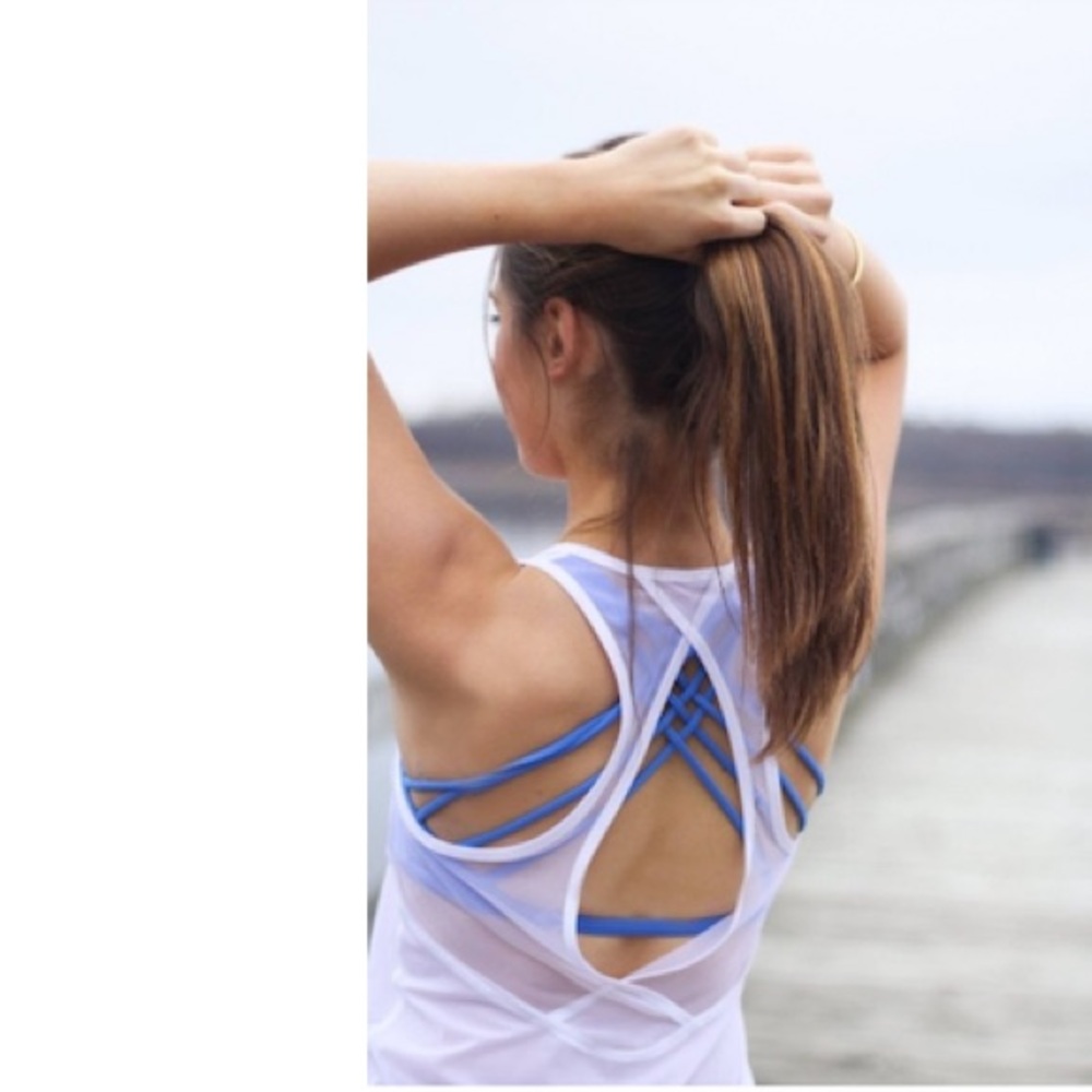 Lululemon Tranquil White Mesh Inserts Tech Workout Running Yoga Tank Top M Rare